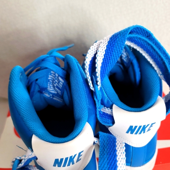 NIKE. /  SIZE 6Y  /  FLAWLESS - Picture 2 of 7